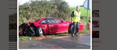 Quatre Ferrari S Encastrent A Cause D Un Dos D Ane Sudinfo Be