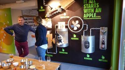 Un café d'exception à prix discount : 33% de réduction sur la machine à café  l'Or Barista de Philips chez Krëfel