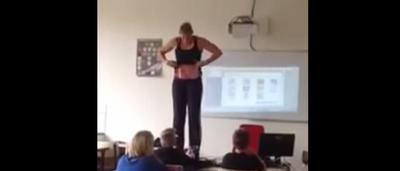 UNE PROFESSEUR SE D SHABILLE DEVANT SES L VES visual data 6