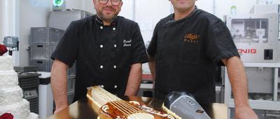 Mouscron Patrick Bruel Souffle Ses 57 Bougies Sur Un Gateau Hurlu Sudinfo Be
