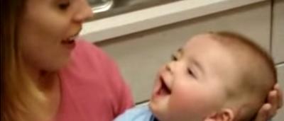 Adorable Ce Bebe Sourd Entend Sa Mere Pour La Premiere Fois Sa Reaction Vaut De L Or Video Sudinfo Be