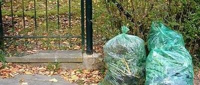 Les sacs verts biodégradables de Bruxelles-Propreté sont désormais