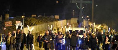 Des Centaines A Participer Au Chemin De Croix A Tournai Sudinfo Be