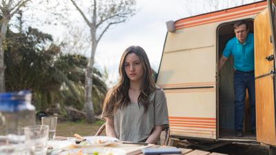 Une épouse machiavélique prépare le meurtre de son mari en secret : l’histoire folle et vraie derrière le film « Veuve noire », à voir sur Netflix